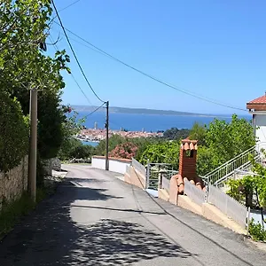 Panoramic View Studio Apartment